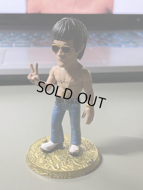 画像6: サングラス&Vサイン D-FORMZブルース・リー3インチフィギュア (6)