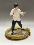 画像3: ブルース・リープレミアコレクション80周年記念スタチュー（1/6サイズ） (3)