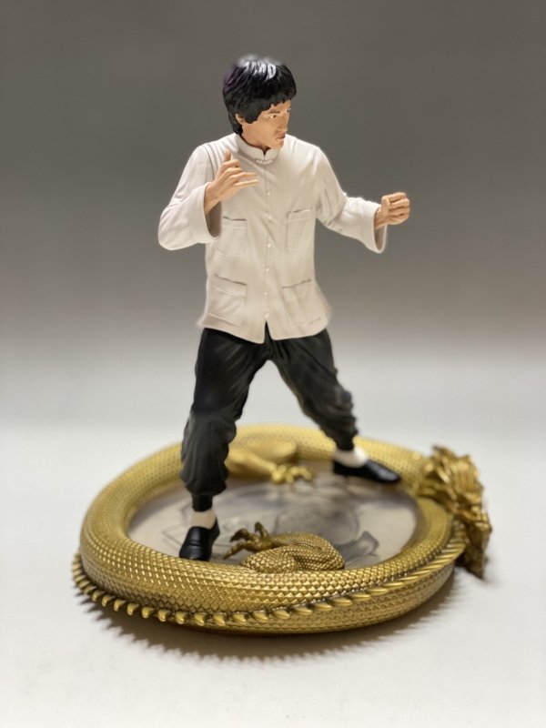 画像3: ブルース・リープレミアコレクション80周年記念スタチュー（1/6サイズ） (3)