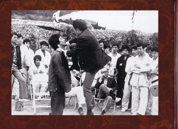 画像2: 【ゴールデンウィーク特価】ブルース・リーエモーション4：燃えよドラゴン（イギリス本） (2)