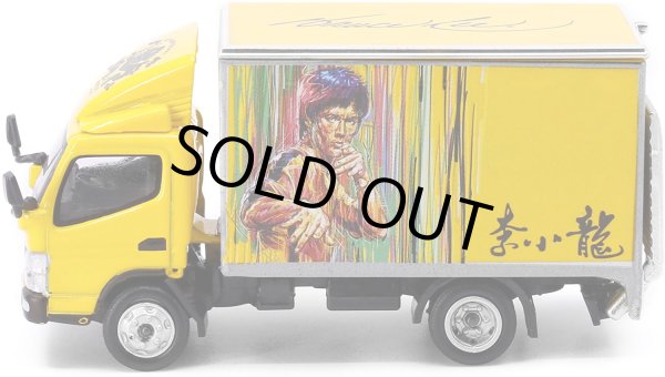 画像2: 1/64三菱ふそうキャンターブルース・リー80周年モデル（ミニカー） (2)