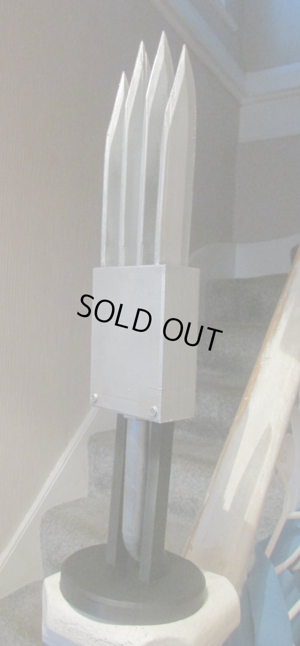 画像2: 燃えよドラゴン:ハンのナイフハンド(レプリカ) (2)