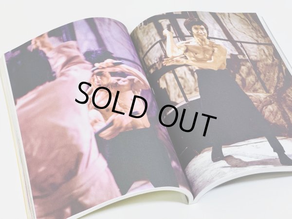 画像4: 【ラスト1冊】イースタンヒーローズブルース・リースペシャル：燃えよドラゴンイモータルレガシー（ソフトカバー） (4)