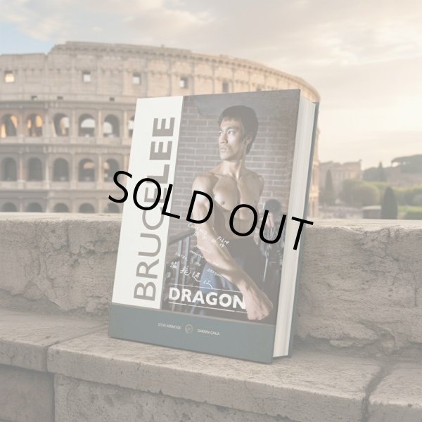 画像2: 【ご予約】ブルース・リー：ドラゴン ソフトカバー版（イギリス本） (2)