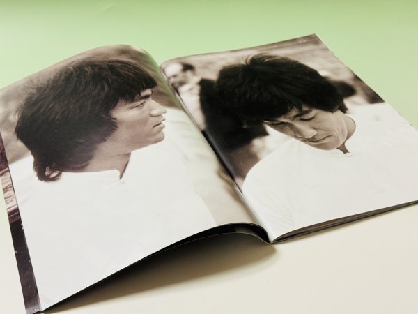 画像2: 【1点モノ】イメージ オブ ブルース・リー燃えよドラゴンスペシャルエディション（イギリス本） (2)