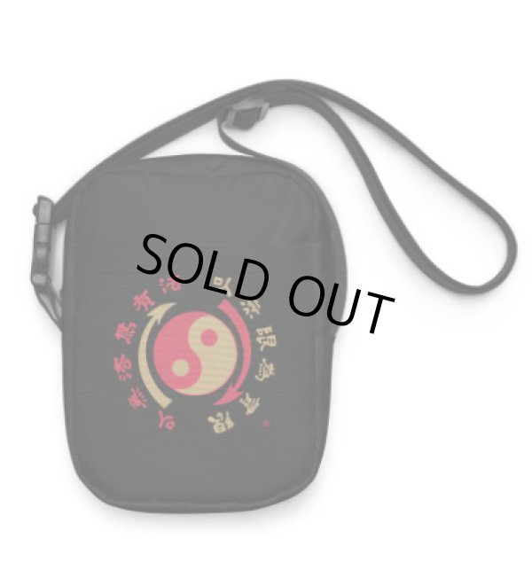 画像3: コアシンボルクロスボディバッグ（ブルース・リー財団公式） (3)