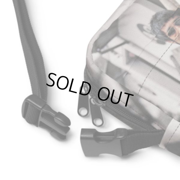 画像4: ブルース・リーメダリオンクロスボディバッグ（ブルース・リー財団公式） (4)