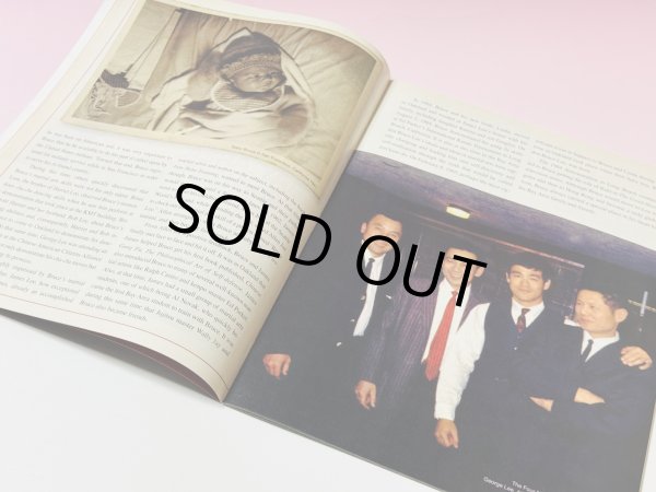 画像2: 【1点モノ】ブルース・リー生誕70周年記念本（ブルース・リー財団公式本） (2)