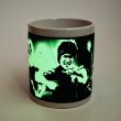 画像1: 【2個限定】暗闇で光る！李小龍ネオンマグカップ (1)