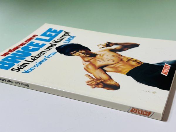 画像2: 【1点モノ】悲劇の死ブルース・リー ドイツ版（ドイツ書籍） (2)