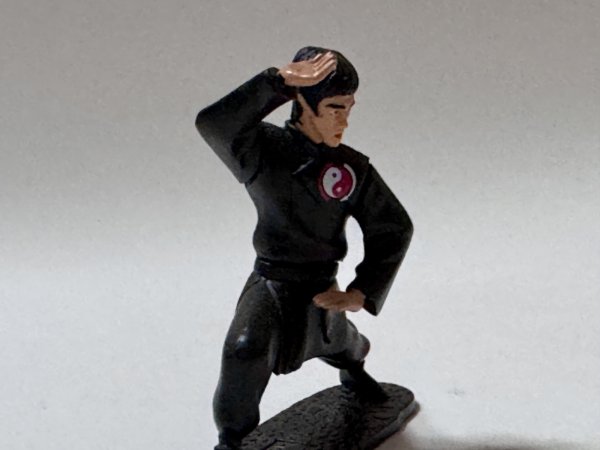 画像4: 【2.ファイティングポーズ】ダイドーブレンド×ブルース・リーフィギュアコレクション単品＋缶コーヒー付き (4)