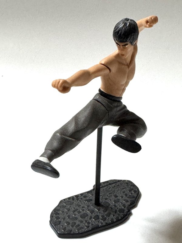 画像4: 【6.ジャンピングキック】ダイドーブレンド×ブルース・リーフィギュアコレクション単品＋缶コーヒー付き (4)