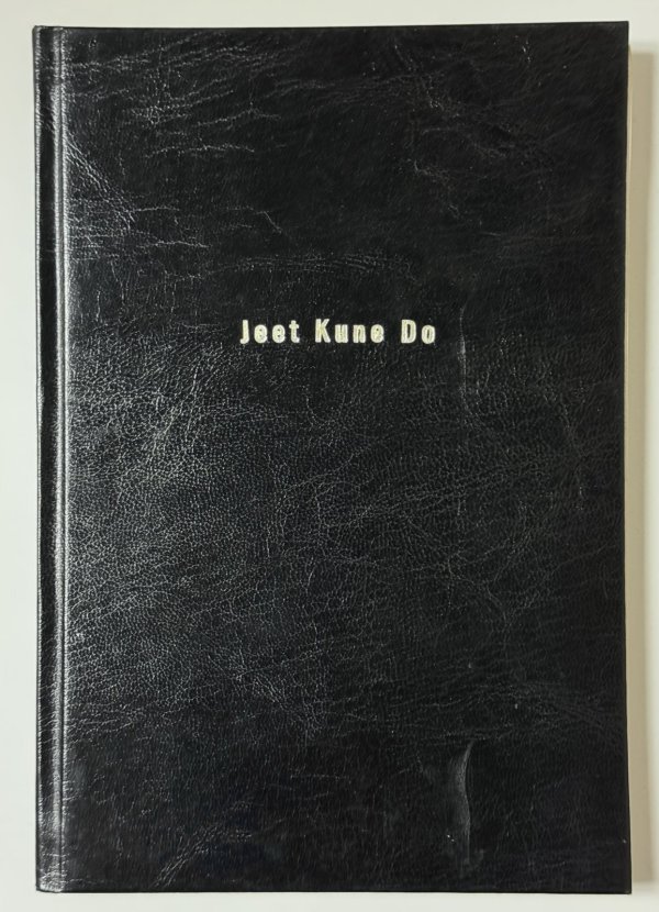 画像1: ジークンドー：ブルース・リー格闘術ハードカバー（トルコ書籍） (1)