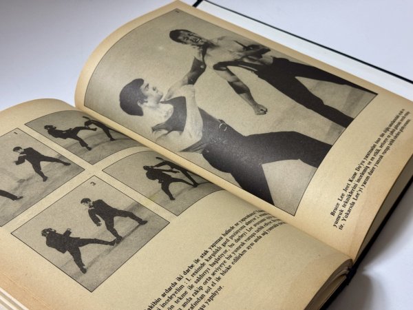 画像4: ブルース・リー：スーパークンフー ジークンドー ハードカバー（トルコ書籍） (4)