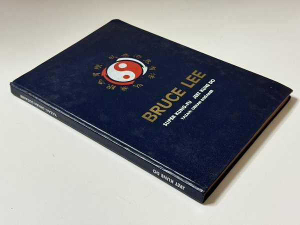 画像2: ブルース・リー：スーパークンフー ジークンドー ハードカバー（トルコ書籍） (2)